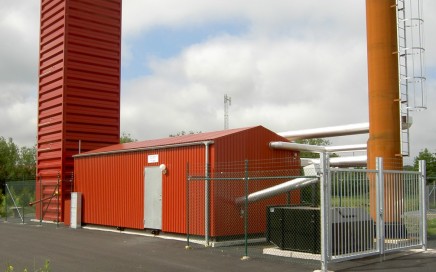 Kungälv Energi AB, Kode. Pelletspanna i container komplett med pelletssilo samt skorsten. 500 kW, pellets